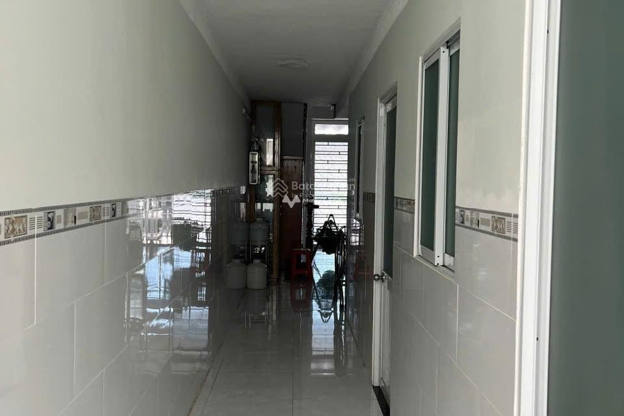 Nhà có 3 phòng ngủ bán nhà ở có diện tích 90m2 bán ngay với giá bất ngờ 3 tỷ ngay ở Tân Phong, Đồng Nai-01