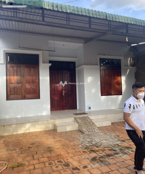 DT 128m2 bán nhà ở tọa lạc tại Buôn Ma Thuột, Đắk Lắk ngôi nhà có 2 phòng ngủ đường nhựa rộng 6 mét liên hệ chính chủ-01