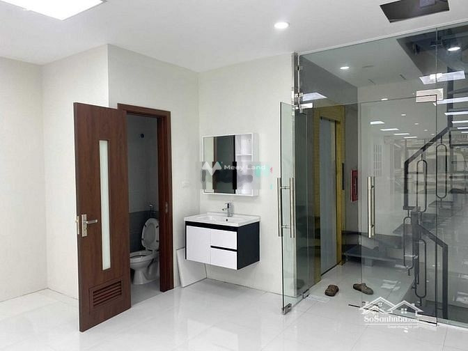 Nhà 6 PN, cho thuê nhà, giá thuê cực tốt từ 30 triệu/tháng diện tích chung là 60m2 mặt tiền nằm ngay ở Yên Hòa, Cầu Giấy-01