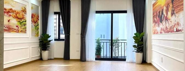 Mặt phố 2 chiều, kinh doanh ác liệt, tầm tiền xinh, 46m², chào 11,2 tỷ-02