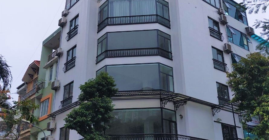 Bán nhà mặt phố Trần Kim Xuyến, Cầu Giấy lô góc vỉa hè kinh doanh 142m2, 5 tầng, mặt tiền 16m