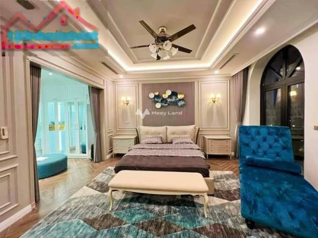 Diện tích chung là 180m2, bán biệt thự vị trí tiện lợi Ô Chợ Dừa, Đống Đa trao đổi trực tiếp-01