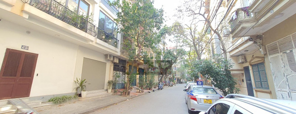 Cho thuê nhà vị trí thuận lợi ngay tại Hoàng Mai, Hà Nội, giá thuê đặc biệt chỉ 18 triệu/tháng có diện tích là 70m2, trong nhà này gồm có 5 PN-03