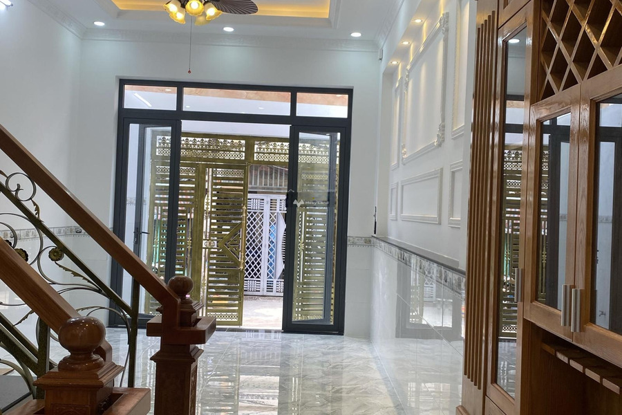 Nhà có tổng cộng 5 PN bán nhà giá bán đề xuất từ 5.5 tỷ diện tích chuẩn 60m2 mặt tiền tọa lạc ngay Tây Lân, Hồ Chí Minh-01