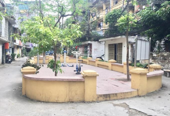 Ngay Thái Thịnh, Thịnh Quang, cho thuê chung cư thuê ngay với giá cực mềm chỉ 5.5 triệu/tháng, căn hộ nhìn chung bao gồm 2 PN, 1 WC pháp lý nhanh