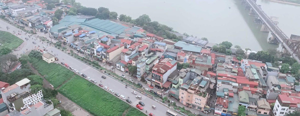 Nằm ở Ngọc Lâm, Hà Nội bán chung cư bán ngay với giá khởi điểm chỉ 7.5 tỷ, hướng Tây - Nam, tổng quan bao gồm có 3 phòng ngủ, 2 WC bãi đậu xe rộng-03