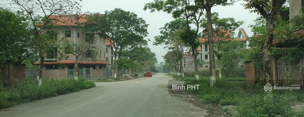 BT Vinaconex 2, Quang Minh, Mê Linh, HN, 363,8m2, MT 15,6m đường 11,5 m, xây thô, sổ đỏ, 40 tr/m2 -03