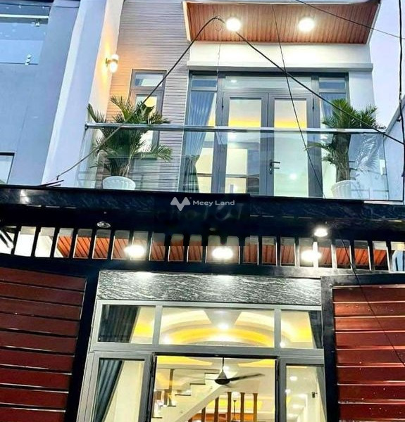 Căn nhà có tổng 3 PN, cho thuê nhà, giá thuê giao lưu chỉ 8.5 triệu/tháng diện tích sàn là 56m2 vị trí đặt ngay Quận 4, Hồ Chí Minh-01