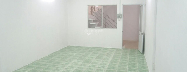 Nhà gồm 5 phòng ngủ, cho thuê nhà, giá thuê ngay chỉ 130 triệu/tháng có diện tích quy ước 336m2 ở Nguyễn Tất Thành, Hồ Chí Minh-02