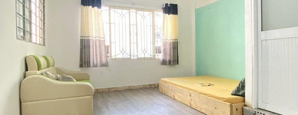 Với tổng diện tích 30m2 cho thuê phòng trọ mặt tiền nằm ngay ở Nguyễn Trãi, Hồ Chí Minh trong phòng có tất cả Cơ bản vui lòng liên hệ để xem trực tiếp-02