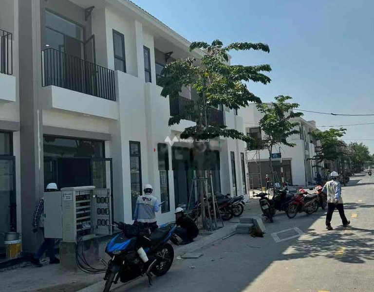 Bàu Bàng, Bình Dương 560 triệu bán đất, hướng Đông Nam toàn bộ khu vực có diện tích 200m2-01