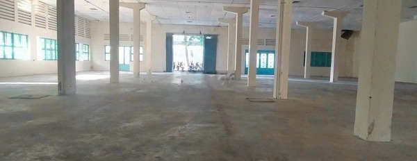 Cho thuê kho xưởng 1000m2 sạch đẹp tại Phường 15, Quận 10 -03