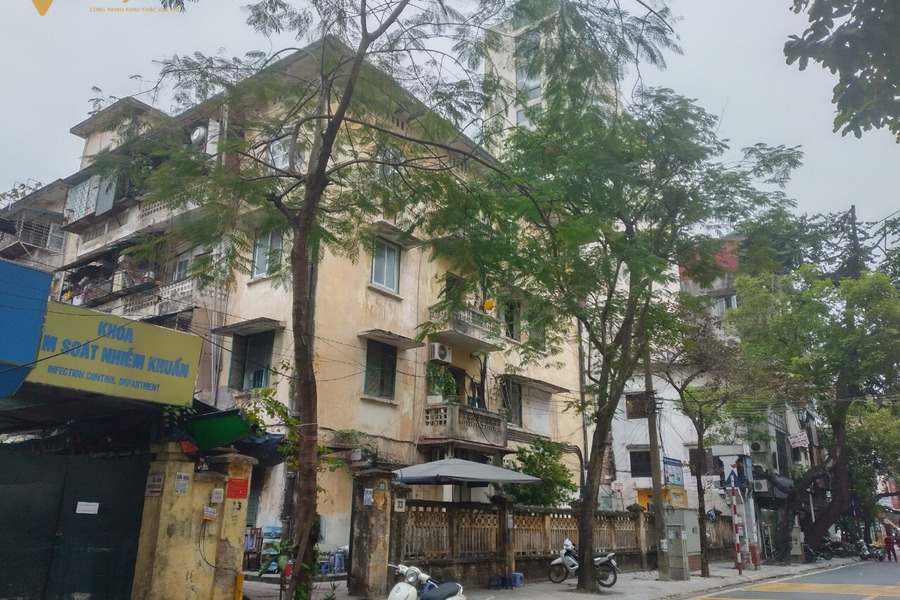 Cho thuê căn hộ khép kín tại trung tâm Hà Nội, tầng 3, điện nước riêng, chính chủ-01