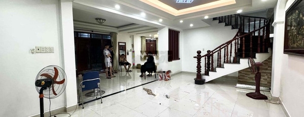 Có diện tích rộng 156m2, cho thuê nhà ở vị trí đẹp nằm ở Sơn Kỳ, Tân Phú, ngôi nhà có tổng cộng 5 phòng ngủ, 4 WC giá có thể fix-03