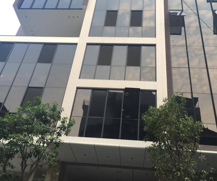 Building mặt phố quận Thanh Xuân, Ngã Tư Sở, 8 tầng thang máy, kinh doanh, văn phòng, vỉa hè, chỉ 1x tỷ-01