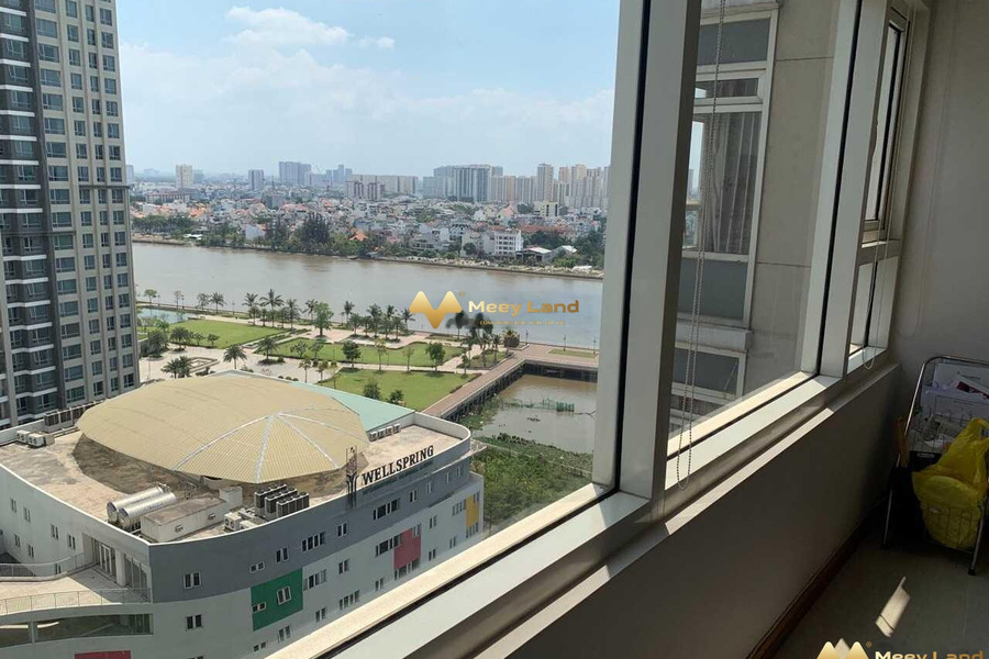 Giấy tờ đầy đủ, bán căn hộ giá vô cùng rẻ chỉ 7.3 tỷ vị trí thuận lợi nằm tại Đường Nguyễn Hữu Cảnh, Hồ Chí Minh có dt khoảng 135m2-01
