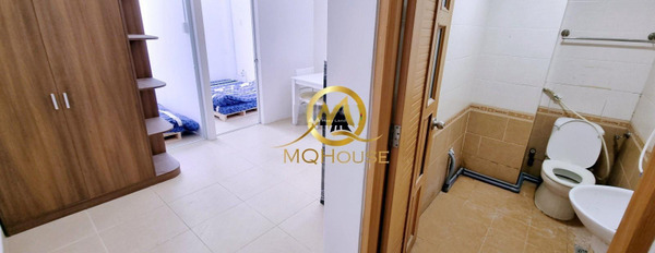 Đầy đủ nội thất cho thuê phòng trọ vị trí nằm ngay Trần Hưng Đạo, Hồ Chí Minh, nhà này gồm 1 phòng ngủ, 1 WC vị trí đắc địa-03