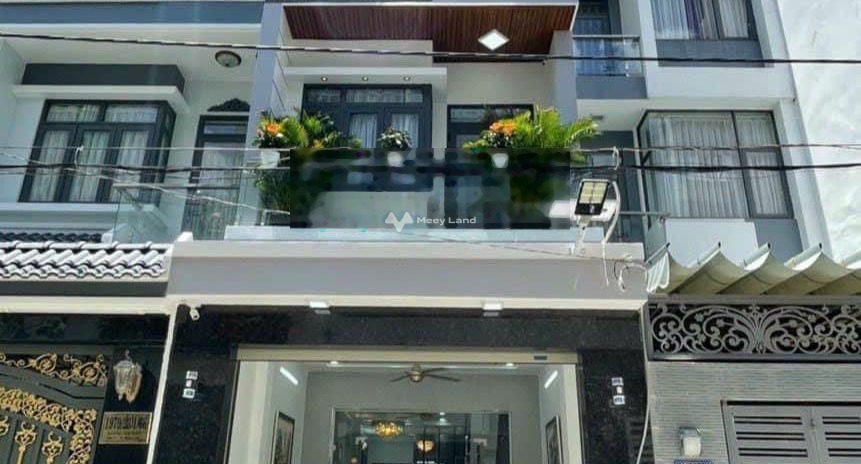 Có diện tích chung là 72m2 bán nhà vị trí đẹp ngay tại Tân Kiểng, Hồ Chí Minh hướng Nam ngôi nhà có tổng 1 phòng ngủ 1 WC vào ở ngay
