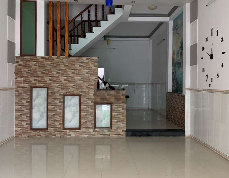 Tổng 3 PN cho thuê nhà ở diện tích thực là 85m2 thuê ngay với giá cạnh tranh 7 triệu/tháng nằm trên Phan Văn Hớn, Hồ Chí Minh-01