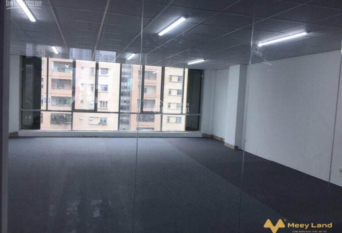 Cho thuê 40m2 văn phòng tiêu chuẩn mặt phố Trương Hán Siêu, Hoàn Kiếm