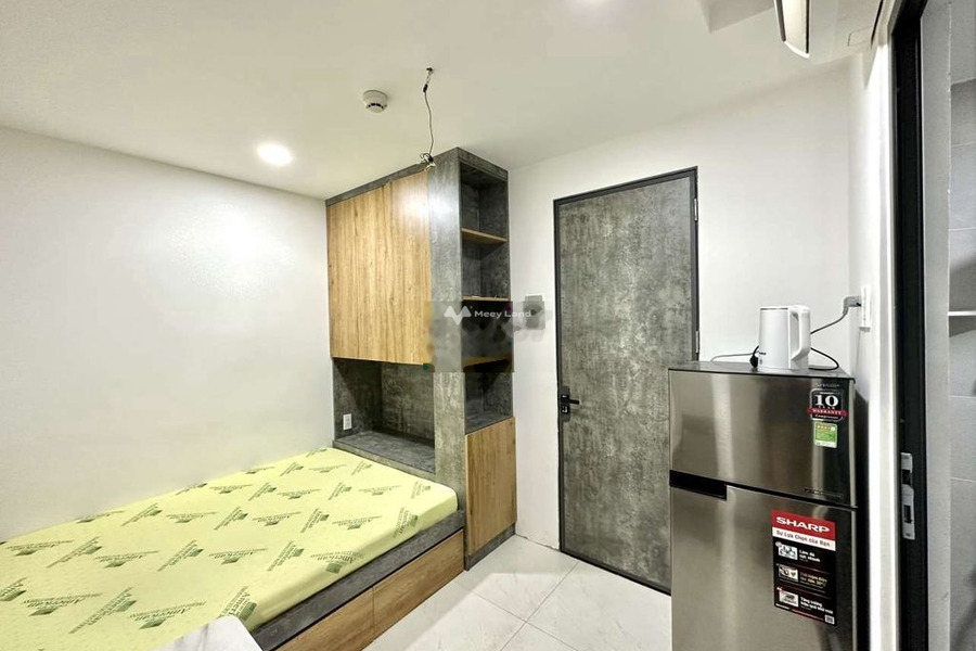 Trong căn hộ có tất cả 1 phòng ngủ, cho thuê căn hộ vị trí mặt tiền nằm trên Phường 4, Hồ Chí Minh, 1 WC thuận tiện di chuyển-01