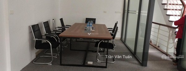 Cho thuê nhà trong Trần Kim Xuyến, Hà Nội, thuê ngay với giá 28 triệu/tháng diện tích chung 75m2, tổng quan trong nhà 4 phòng ngủ-03