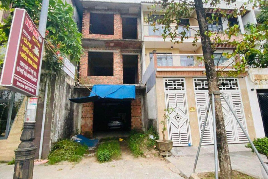 Cần bán nhà riêng huyện Phú Vang tỉnh Thừa Thiên Huế giá 4 tỷ-01