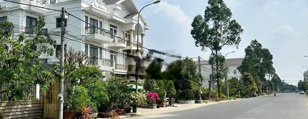 DT 120m2 bán nhà ở mặt tiền tọa lạc ngay Phú Thứ, Cái Răng nhà nhìn chung gồm có 5 PN vui lòng liên hệ để xem trực tiếp-02
