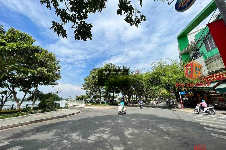 Diện tích rộng lớn 65m2, cho thuê nhà ở mặt tiền nằm ở Biên Hòa, Đồng Nai, hướng Đông Nam, nhà có tổng 5 phòng ngủ, 4 WC nhà kiên cố-01