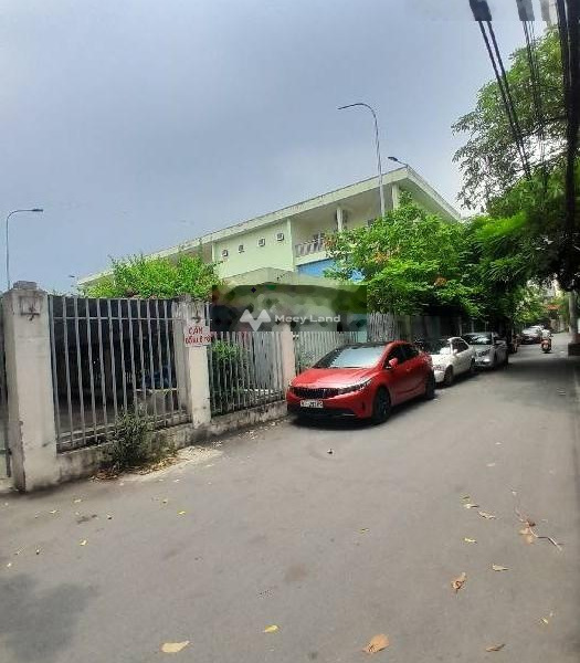 Căn nhà gồm có 4 PN bán nhà bán ngay với giá đàm phán 5.7 tỷ diện tích khoảng 42m2 mặt tiền nằm ngay ở Nguyễn Viết Xuân, Hà Nội-01