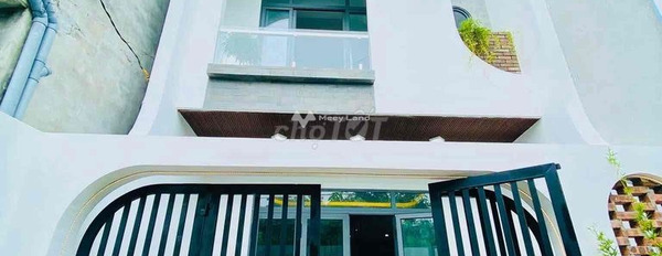 Nằm tại Duy Tân, An Cựu, bán nhà, bán ngay với giá gốc chỉ 2.77 tỷ có diện tích 61m2, tổng quan căn này bao gồm 3 PN tin chính chủ-02