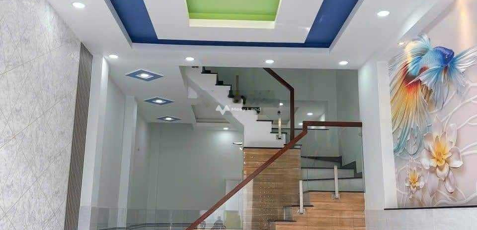 Bán nhà ở diện tích 40m2 bán ngay với giá quy định 3.95 tỷ vị trí nằm tại Bình Trị Đông, Hồ Chí Minh, hướng Đông