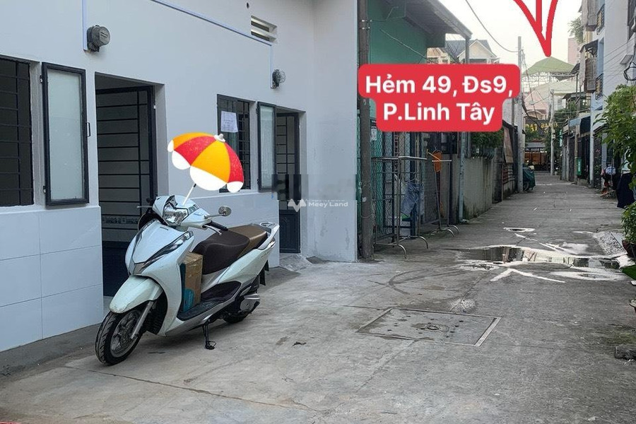 Bán nhà ở diện tích gồm 75m2 giá bán cực rẻ chỉ 5.4 tỷ vị trí tốt ở Đường 9, Thủ Đức-01