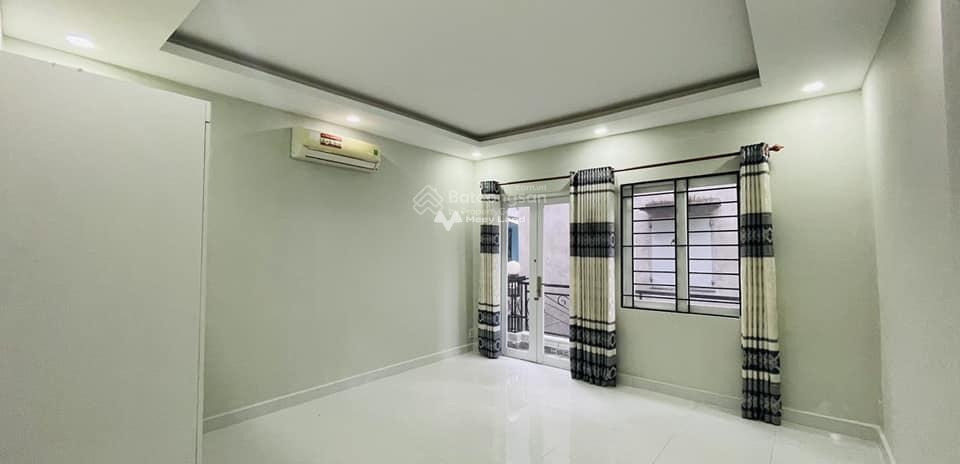 Bán nhà ở có diện tích chung là 60m2 giá bán hữu nghị chỉ 935 triệu vị trí đẹp tọa lạc ngay trên Nguyễn Văn Luông, Quận 6