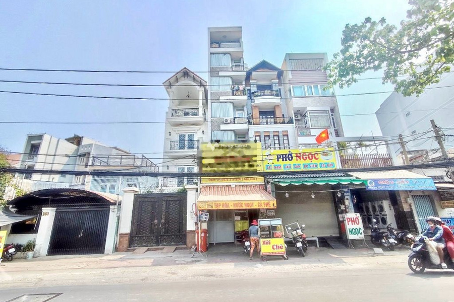 Sắp đổi nhà mới, bán chung cư vị trí mặt tiền tọa lạc ngay Quận 7, Hồ Chí Minh bán ngay với giá cạnh tranh từ 24 tỷ có diện tích chính 132m2-01