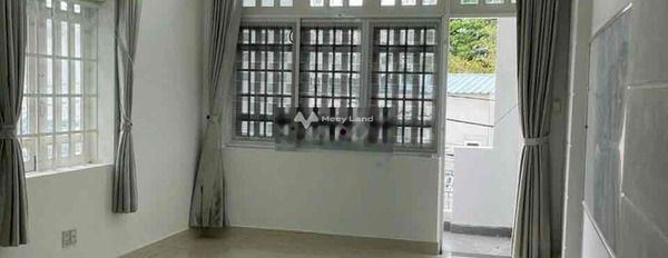 Nhà có 6 phòng ngủ, cho thuê nhà, thuê ngay với giá rẻ bất ngờ 30 triệu/tháng diện tích chính là 80m2 tọa lạc ngay ở Phường 5, Hồ Chí Minh-02