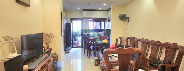 Tọa lạc trên Hoàng Đạo Thành, Hà Nội, bán chung cư bán ngay với giá đặc biệt 3.2 tỷ, trong căn hộ 2 phòng ngủ, 2 WC liên hệ ngay để được tư vấn-03
