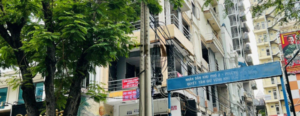 Cho thuê nhà vị trí đẹp nằm trên Quận 1, Hồ Chí Minh, giá thuê khởi điểm từ 250 triệu/tháng diện tích mặt tiền 112m2, trong nhà này có 3 PN-03