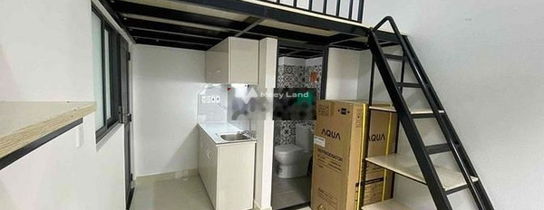 Phòng trọ có gác có máy lạnh ở gần chợ Hoàng Hoa Thám Tân Bình -03