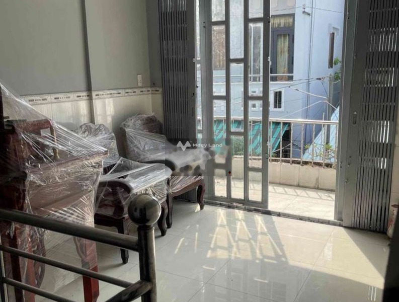 Nhà có 2 PN, cho thuê nhà ở có một diện tích là 35m2 thuê ngay với giá công khai chỉ 7 triệu/tháng mặt tiền nằm tại Liên Tỉnh, Hồ Chí Minh-01