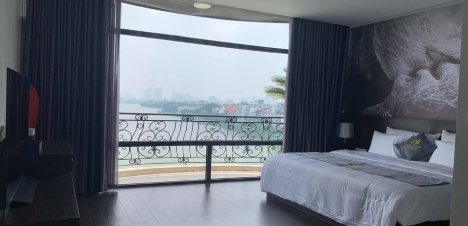 Bán khách sạn mặt phố Xuân Diệu, Tây Hồ. Diện tích 170m2, giá 115 tỷ