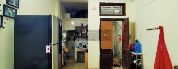 Ở tại Long Biên, Hà Nội, bán nhà, bán ngay với giá quy định 2.2 tỷ diện tích chuẩn 33m2, trong ngôi nhà này có 3 phòng ngủ liên hệ chính chủ.-02