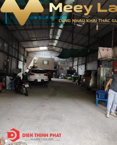 Cho thuê kho bãi 300m2 huyện Bình Chánh, Hồ Chí Minh, giá 18 triệu/tháng
