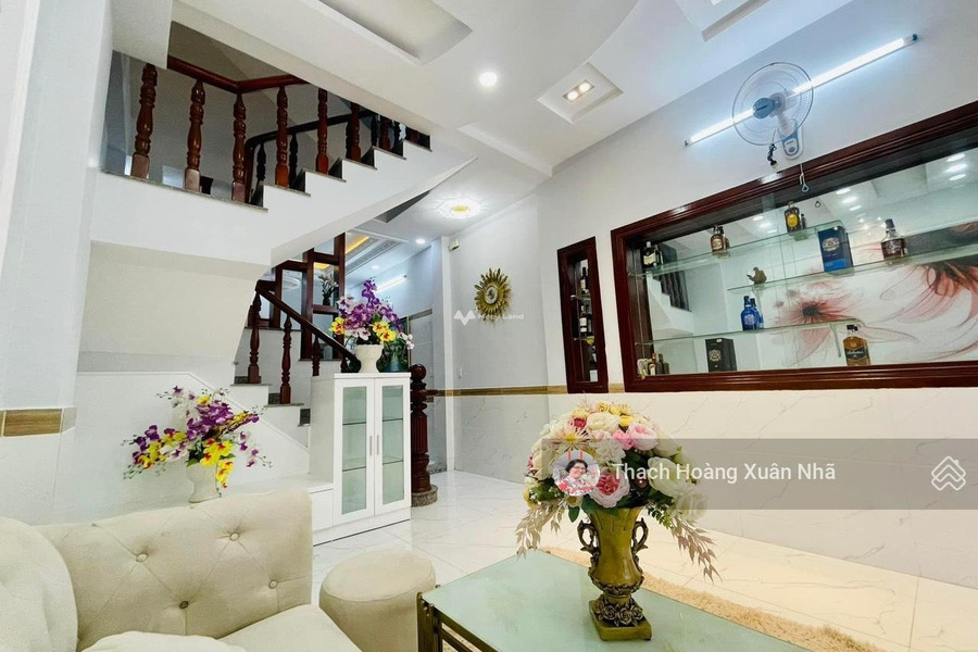 Nhà có 3 phòng ngủ bán nhà giá bán cực sốc từ 17.9 tỷ có diện tích chính 80m2 vị trí đẹp Tân Định, Quận 1-01