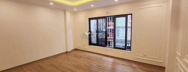 Cho thuê nhà riêng Kim giang, 42 m2 x 6 tầng, nhà hiện đại, thang máy -03