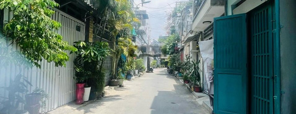 Vị trí đẹp tọa lạc ngay tại Gò Vấp, Hồ Chí Minh cho thuê nhà giá thuê chỉ 15 triệu/tháng, căn nhà bao gồm có 3 PN, 4 WC-03