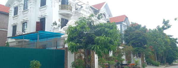 Diện tích 230m2, bán biệt thự vị trí đặt tại trung tâm Kiến Hưng, Hà Nội, trong căn nhà này có 5 PN, 5 WC phong thủy tốt-02