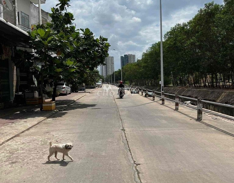 Không cần lý do cho thuê phòng trọ với diện tích tiêu chuẩn 200m2 vị trí thích hợp Thuận An, Bình Dương thuê ngay với giá mong muốn chỉ 7.6 tỷ/tháng-01