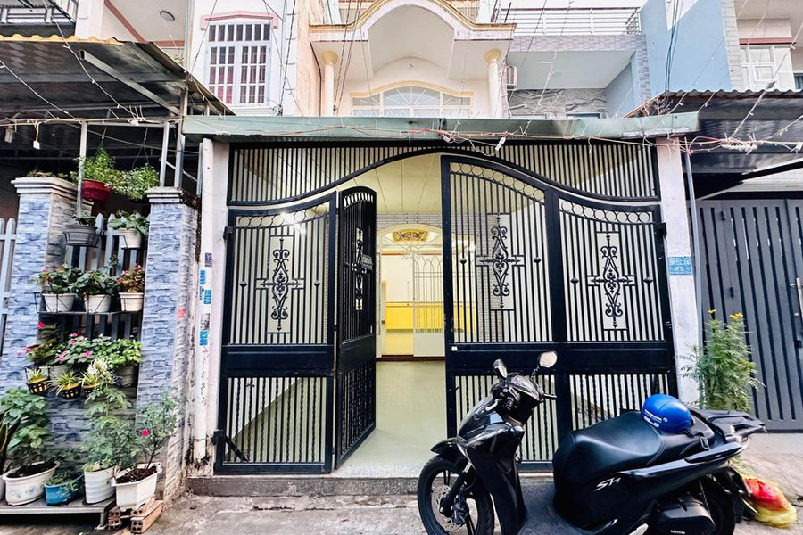 Cần bán nhà riêng thành phố Long Khánh tỉnh Đồng Nai giá 4.2 tỷ-01