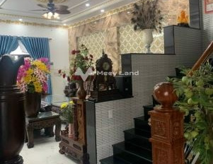 Nằm tại Nhơn Bình, Bình Định, bán nhà, bán ngay với giá tốt nhất chỉ 6.4 tỷ diện tích 145m2, ngôi nhà có 3 phòng ngủ vị trí siêu đẹp-02